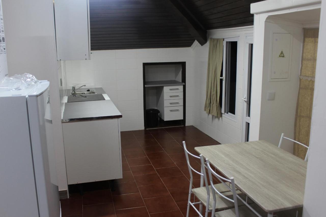 Vitorino De Nemesio Guesthouse Понта-Делгада Экстерьер фото